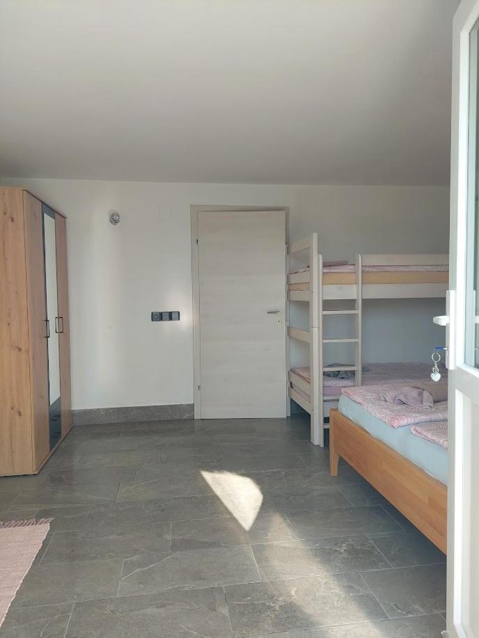 Apartma Zirovnik Cerklje na Gorenjskem Luaran gambar