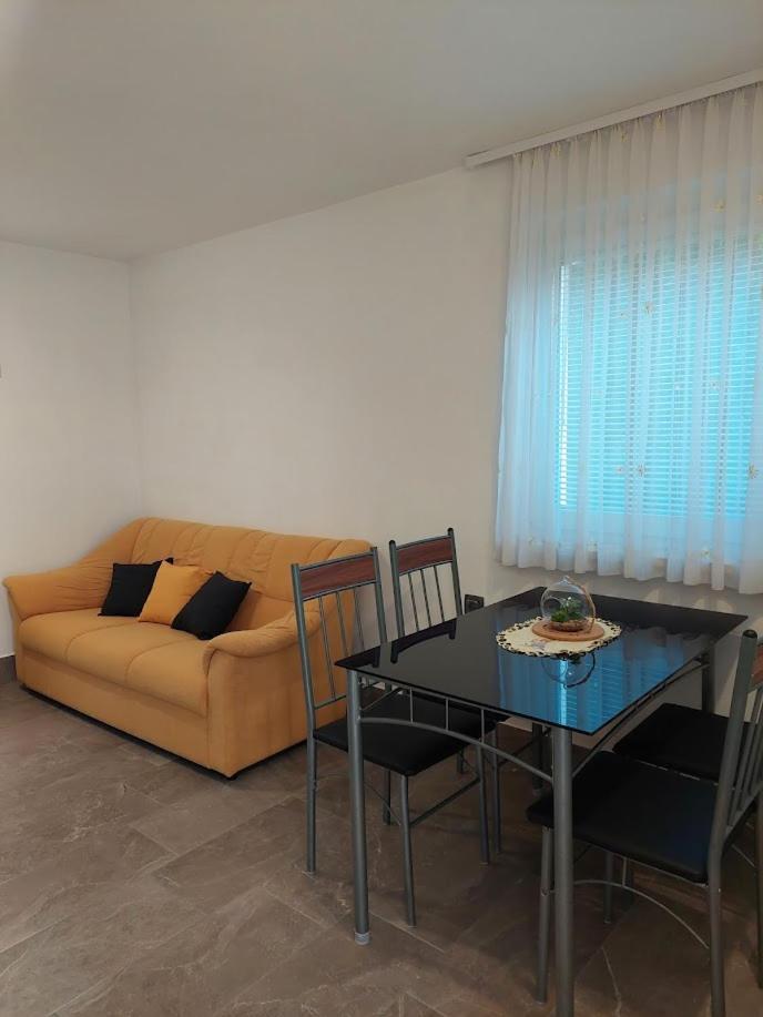 Apartma Zirovnik Cerklje na Gorenjskem Luaran gambar